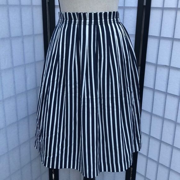 J Crew Mercantile Striped Skirt - Picture 2 of 14